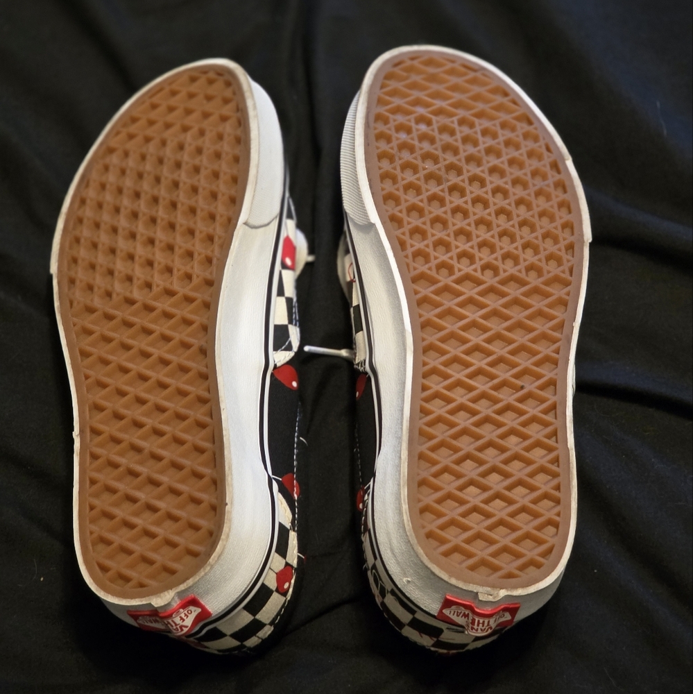 Vans x IT House Of Terror Old Skool Special Edition Shoes - Picture 5 of 5